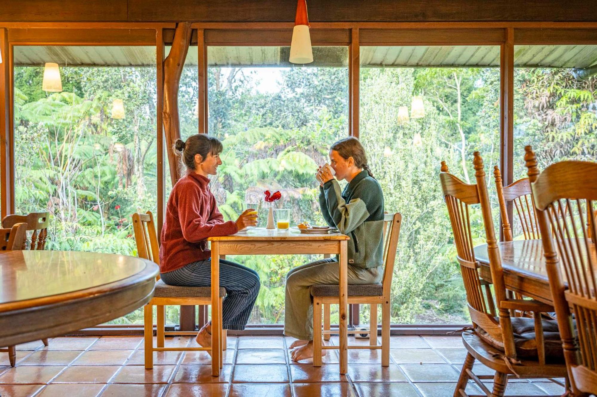 Volcano Inn Bed N Breakfast Ngoại thất bức ảnh
