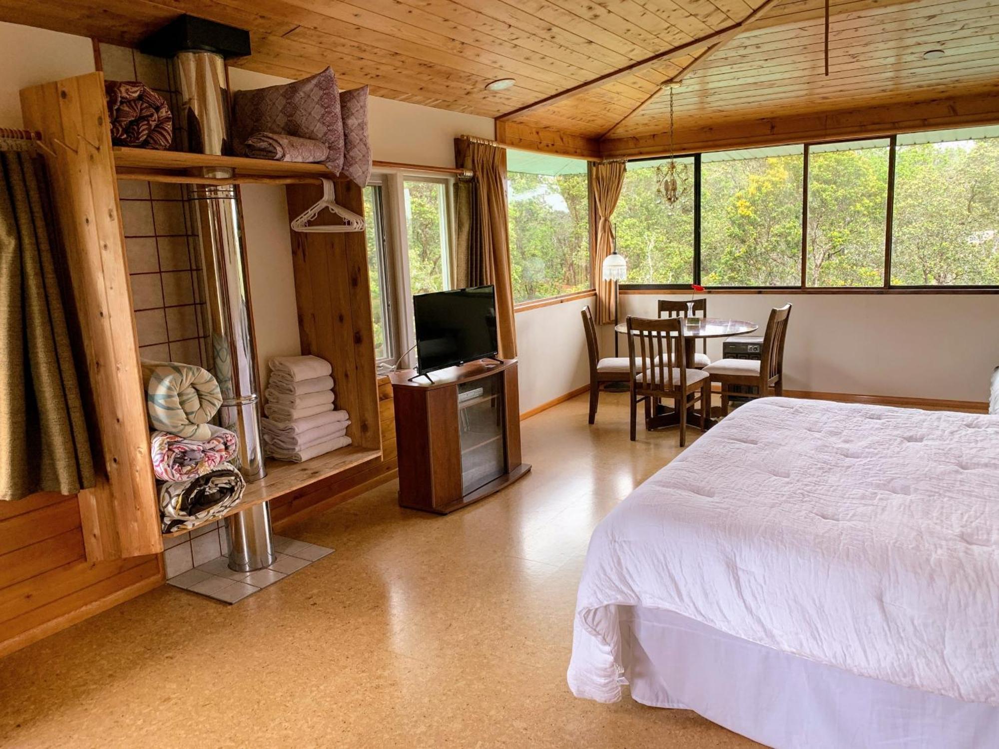Volcano Inn Bed N Breakfast Ngoại thất bức ảnh